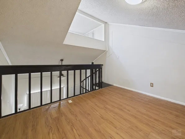 1905 San Gabriel St APT 206, Austin, TX 78705