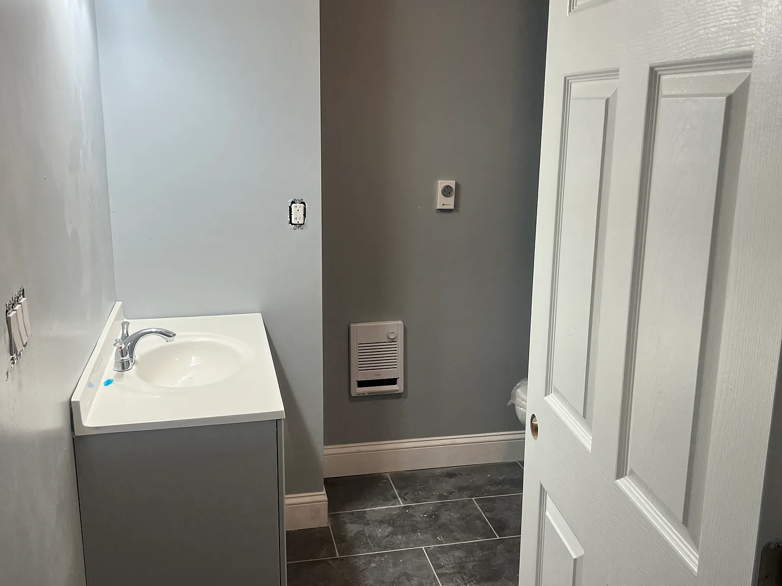 3 bed, 1.5 bath, 1020 sqft, $3,000 — Photo 3