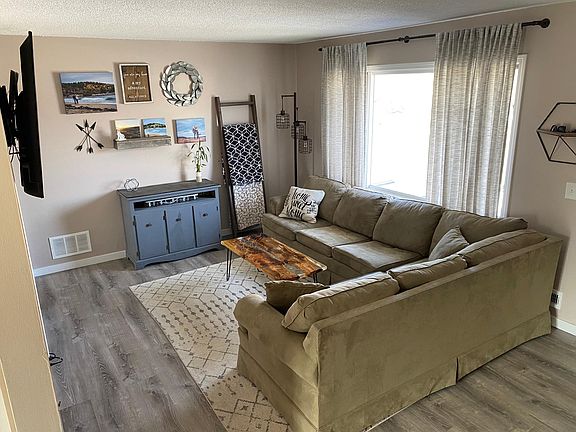 5th image of 14809 Chili Ave W