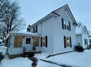 706 E 9th St, Auburn, IN 46706