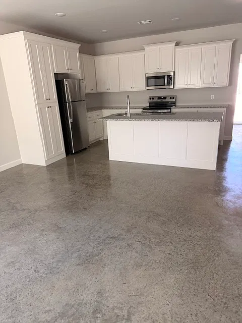 3 bed, 1133 sqft, $1,450 — Photo 3