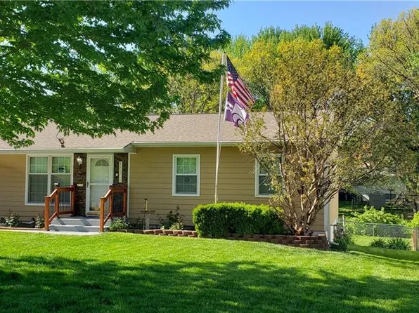 18808 E Ponca Dr, Independence, MO 64056