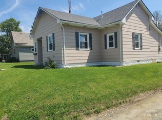1527 N C St, Elwood, IN 46036