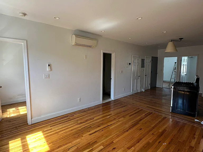 694A 5th Ave #3 — Photo 5