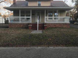 310 4th St, Hamlet, NC 28345