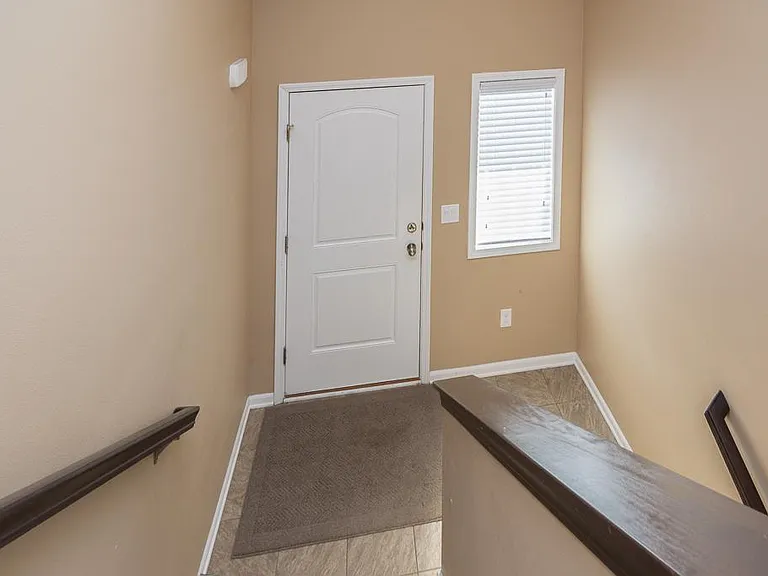 3719 Marigold Dr — Photo 6