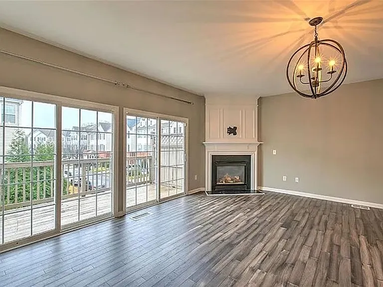 11 Annacey Pl — Photo 9