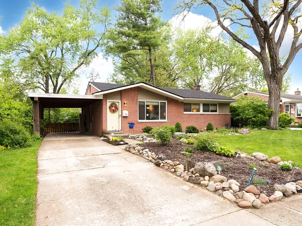 562 Rosemont Ave, Saline, MI 48176