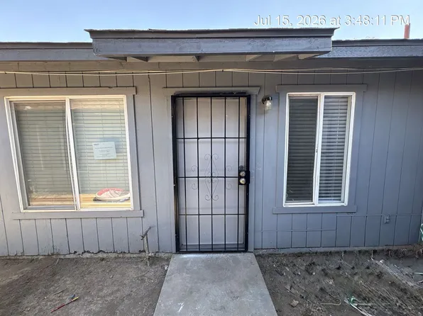 388 Crestwood Ave #A-d, Woodlake, CA 93286