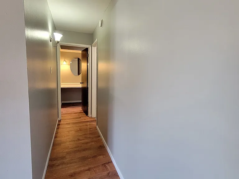 Sandalwood Dr — Photo 6