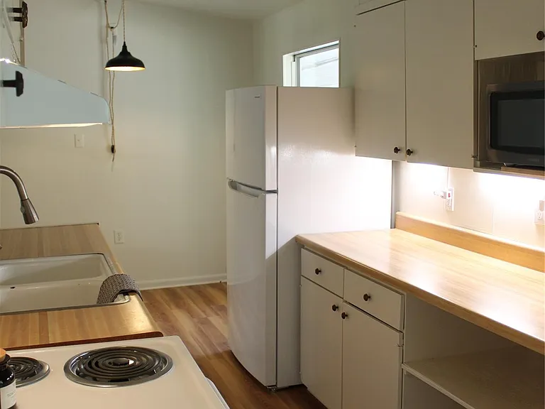 630 Hillsedge Rd — Photo 10