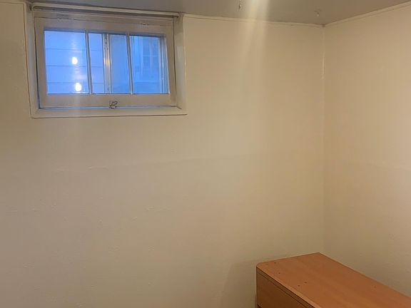 5th image of 1722 15th Ave #2