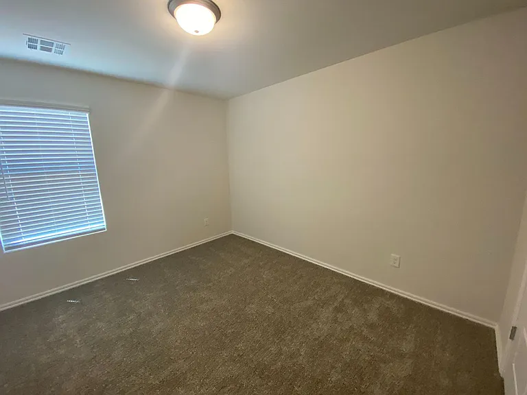 9512 Squire Ln — Photo 17