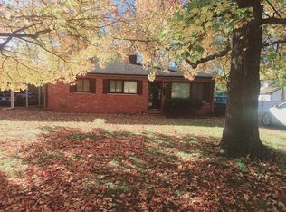 4118 Memorial Dr, Belleville, IL 62226