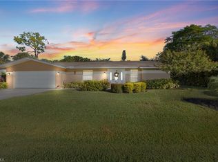 2569 Outrigger Ln, Naples, FL 34104