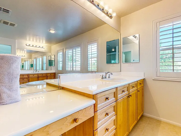 9412 Forest Edge Ave — Photo 34
