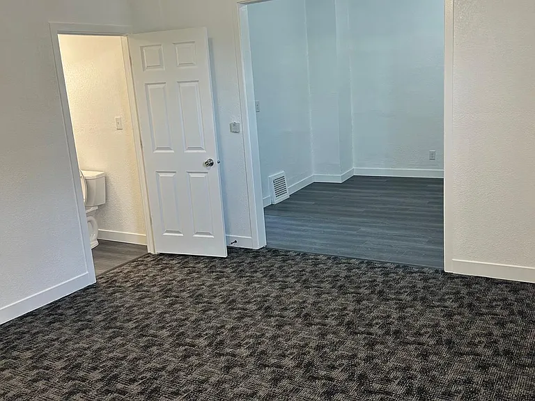 420 W Capitol Ave #1 — Photo 4