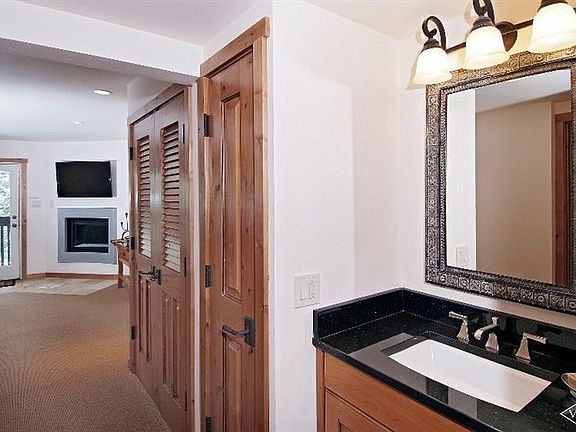 4th image of 4640 Vail Racquet Club Dr #10-11