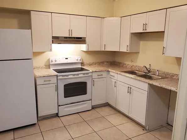 5902 Terrace Square Dr APT D, Tampa, FL 33617