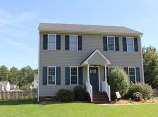 907 Maple St, Ashland, VA 23005