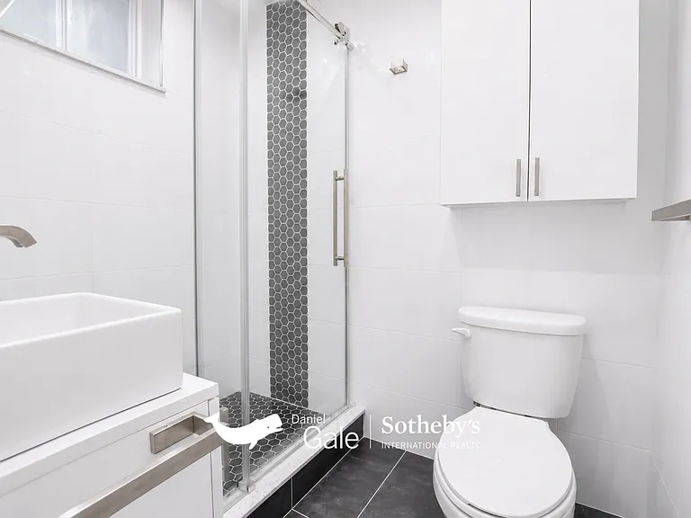 23-43 26th St #DG — Photo 5