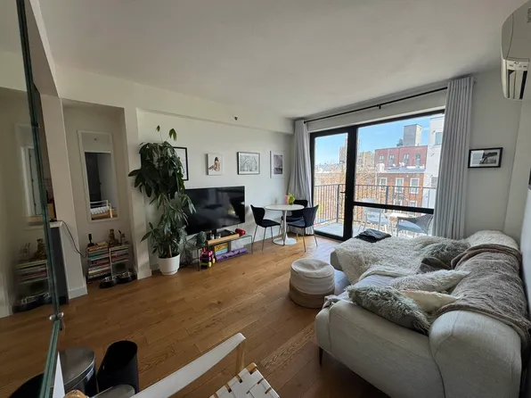 322 Menahan Street image 1 of 11