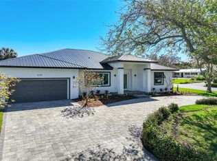 319 Cedar Ln, Largo, FL 33770