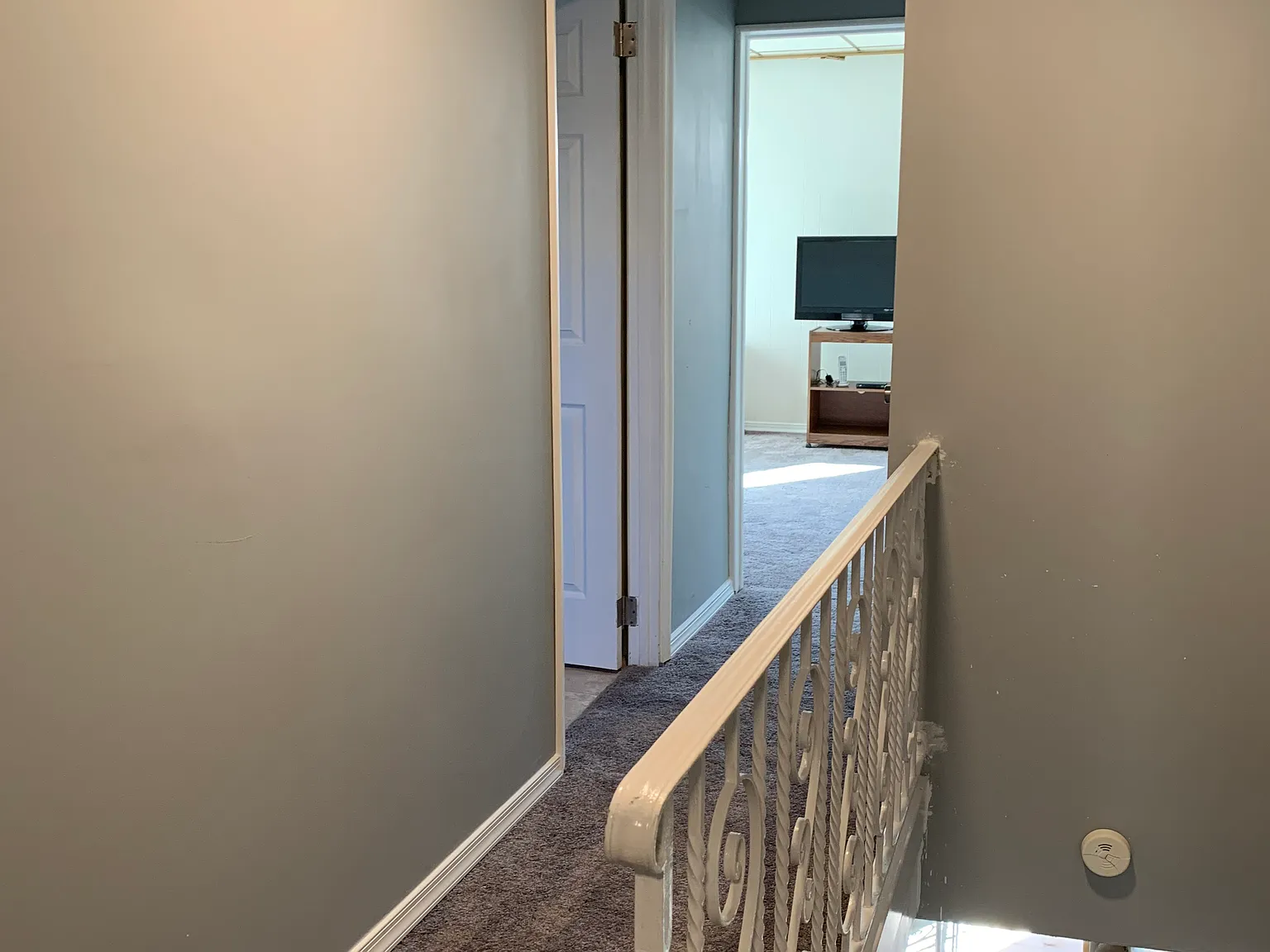 3 bed, 1050 sqft, $1,650 — Photo 2
