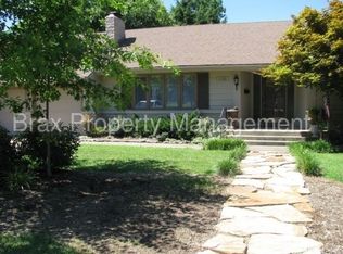 1133 E Stanford St, Springfield, MO 65807