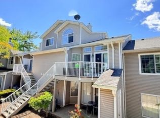 44 Spruce Ct, Bedminster, NJ 07921