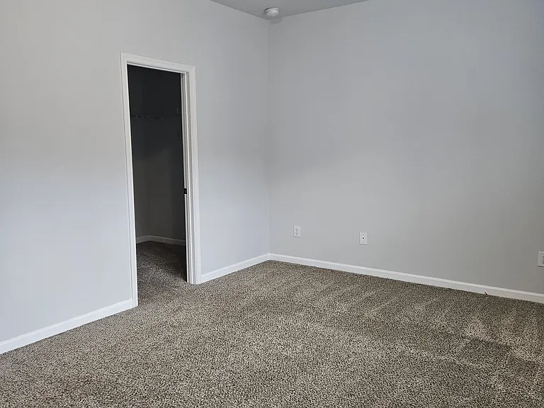 261 Valley Xing — Photo 19