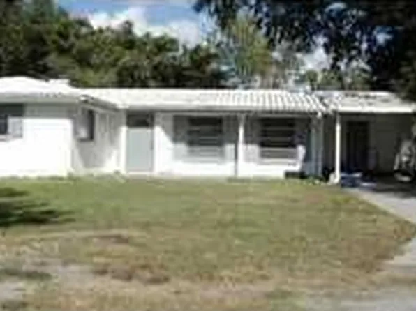 919 29th Ave E, Bradenton, FL 34208