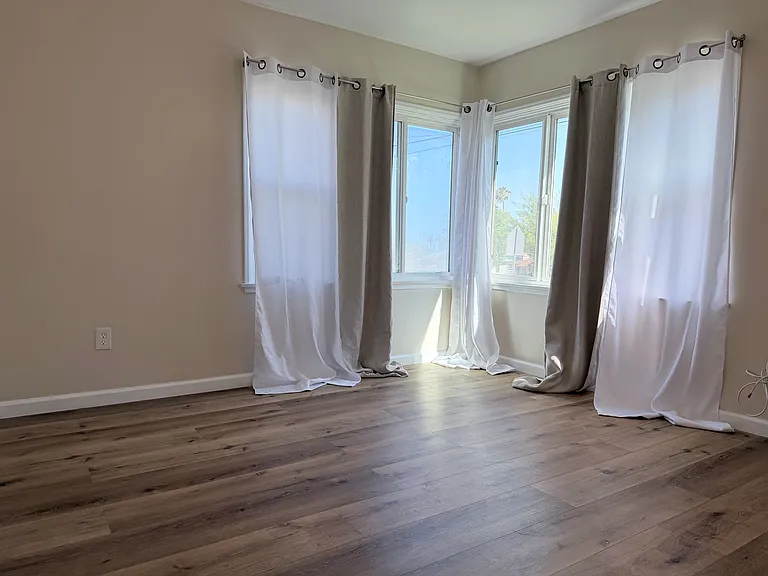 3082 Thurin Ave — Photo 17