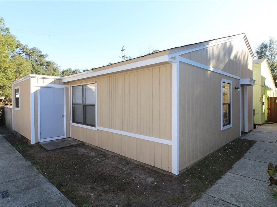 1st image of 6901 Weatherwood Dr