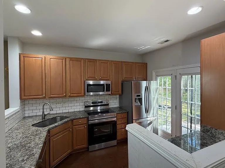12018 Royal Castle Ct — Photo 6
