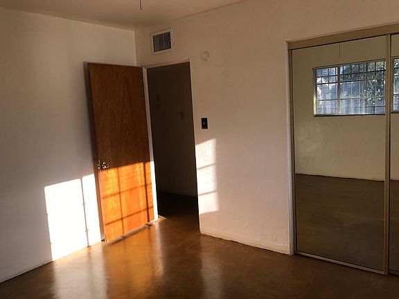 5th image of 2817 E Arroyo Chico