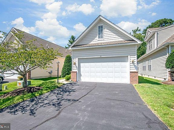 4th image of 50 Chatham Ct