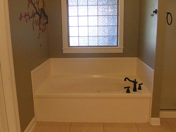 Jacuzzi tub in master