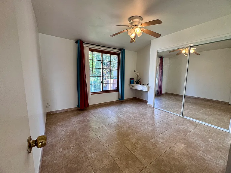 4022 Vista Ct #GUEST HOUSE — Photo 10
