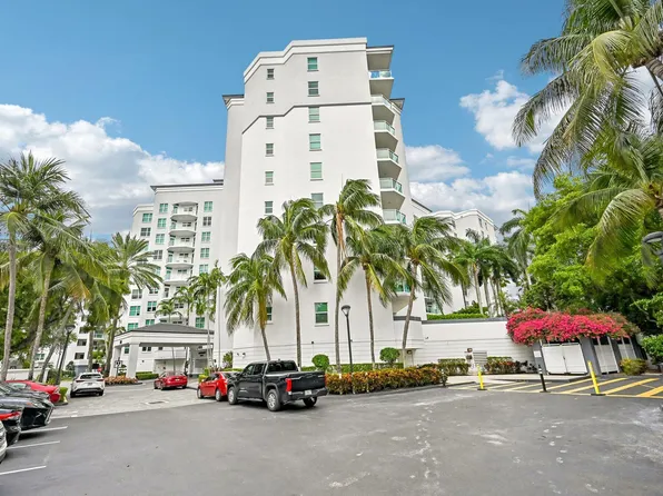 550 SE Mizner Boulevard #B206, Boca Raton, FL 33432