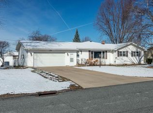 634 Winter St, Onalaska, WI 54650