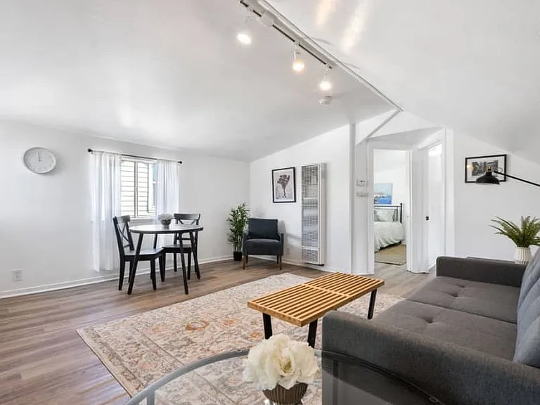 1512 Pine St — Photo 8