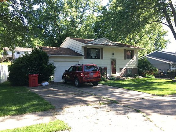 2nd image of 18931 E 6th St N