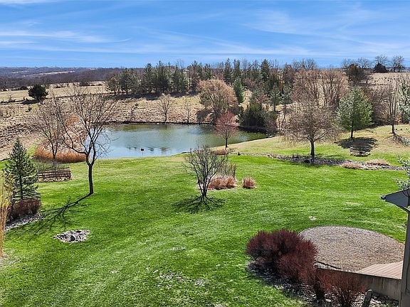 4th image of 2869 Saint Charles Rd
