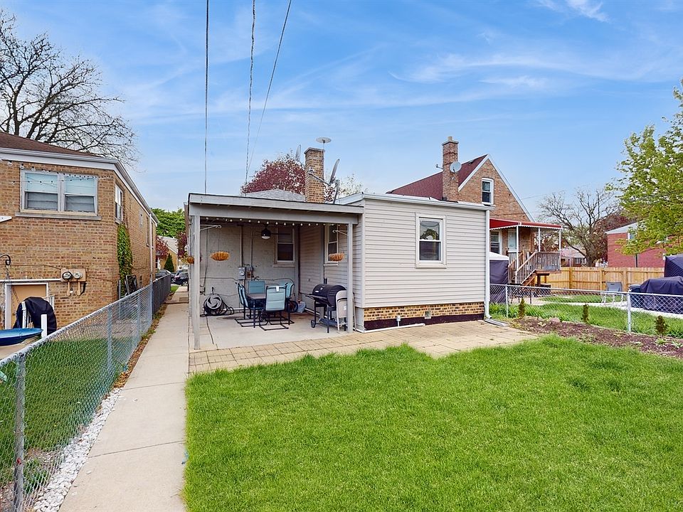 2nd image of 3703 S 58th Ct