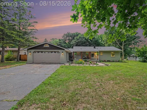 1460 Coutant St, Flushing, MI 48433