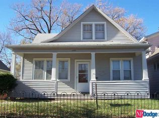 5606 S 19th St, Omaha, NE 68107