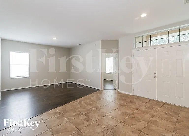 6127 Evansbrook Dr — Photo 4