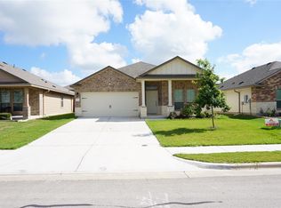 231 Reagor Dr, Taylor, TX 76574