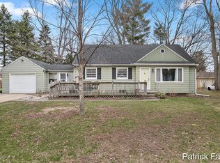 4134 Bell Ave NE, Grand Rapids, MI 49525